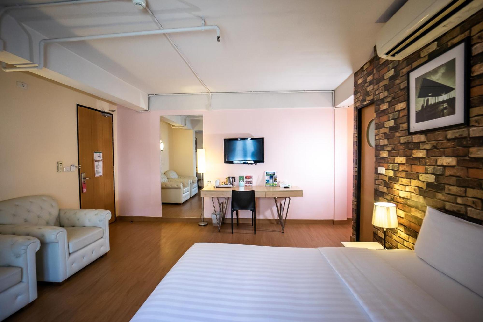 Ibis Styles Chiang Mai Otel Dış mekan fotoğraf